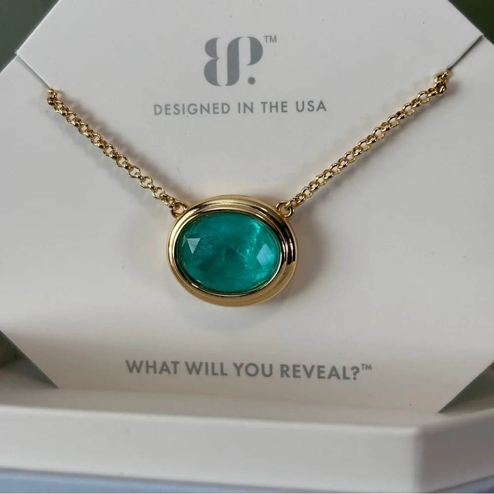 Aqua Chalcedony Pendant Necklace - Picture 2 of 3